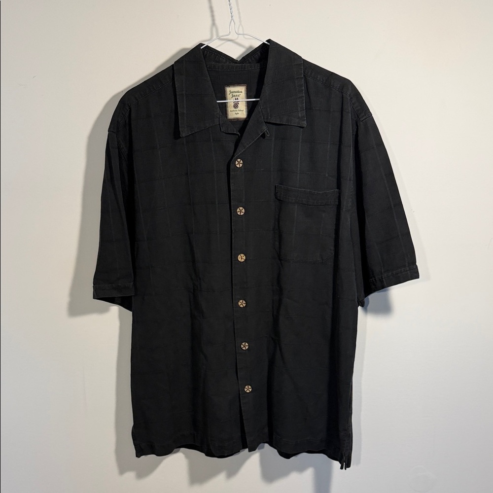 Jamaica Jaxx | Black Short Sleeve Button-Down Shirt |M